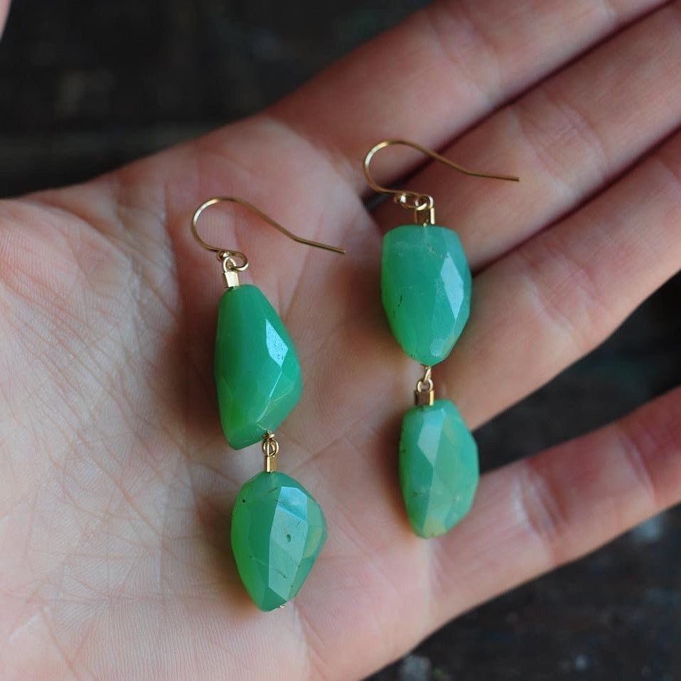 Drop Earrings in Chrysoprase